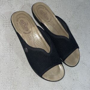 Flyflot Comfort Shoes Womens Size 38 U.S. 7 M Black Fabric Outdoors Beach 2